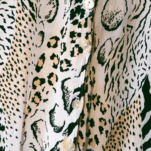 Vintage 90s/Y2K Animal Print Blouse – Textured Mixed Prints, Short Sleeve (M/L) - Picture 4 of 4